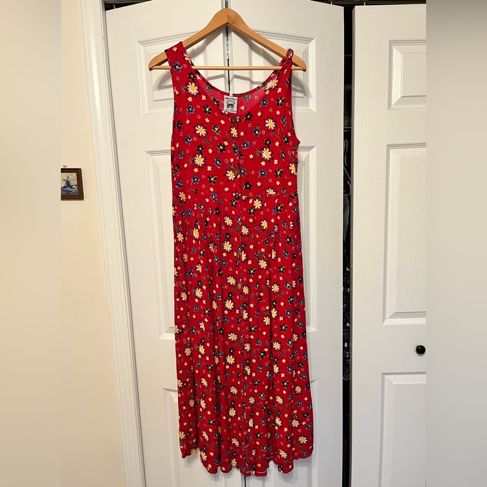Papillon Blanc Vintage Red Floral Maxi Dress